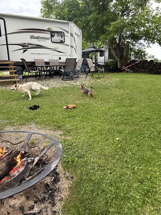 Lazy Acres Campgrounds Picture 9