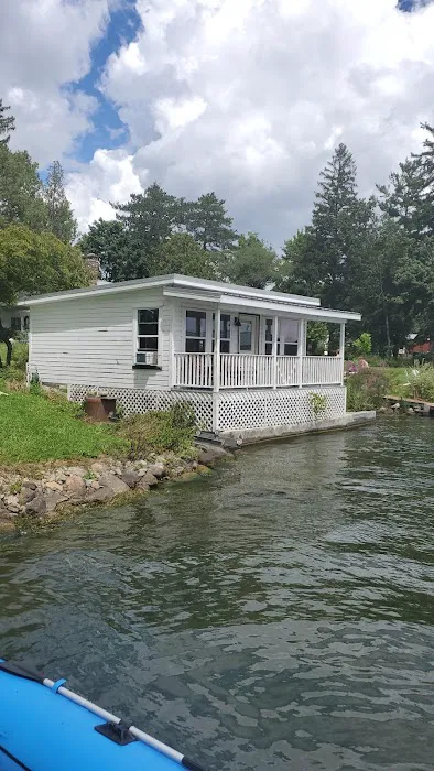 Lakefront cottage @ Silverlaken Estate Picture 3