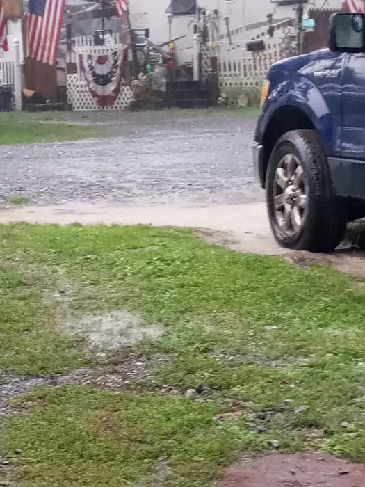 Whispering Pines Campground Picture 10
