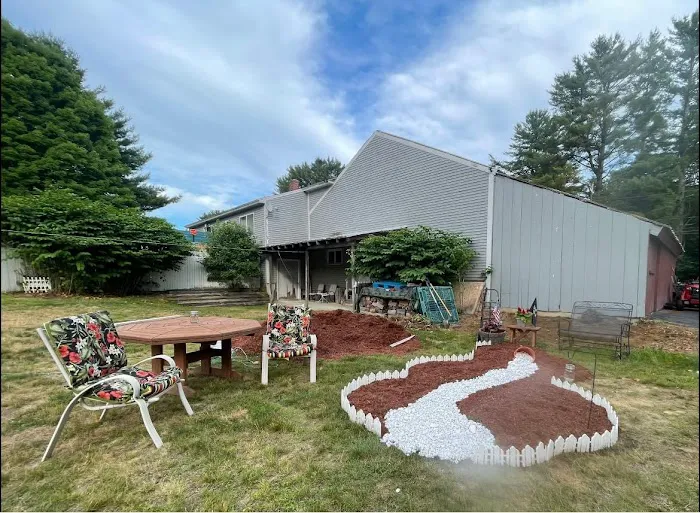 Edge of Woods Picture 7