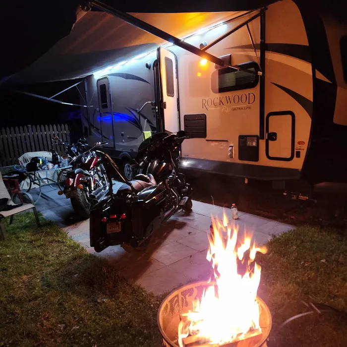 Pine Hollow Campground Picture 2