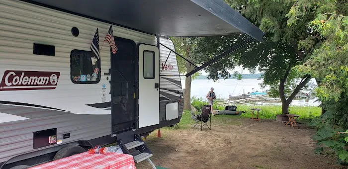 McLear's Cottage Colony and Campground Picture 10