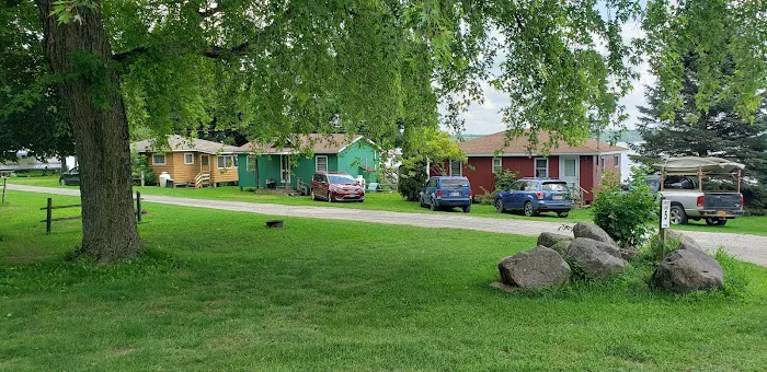 McLear's Cottage Colony and Campground Picture 5