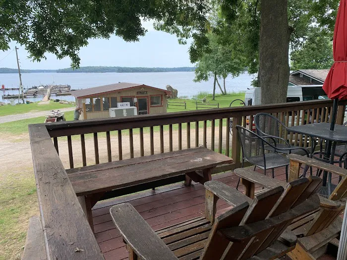 McLear's Cottage Colony and Campground Picture 4