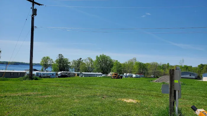 The Lake Club at Black Lake Picture 7