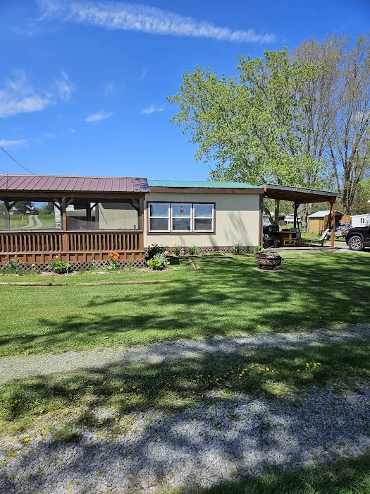 The Lake Club at Black Lake Picture 9