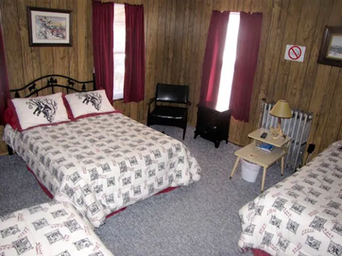 Charlie's Inn Junction Campground Picture 7