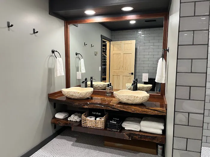 Tipton Run Lodge Picture 6