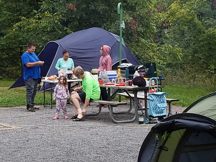 Seven Points Campground- Senoia Camp Loop Picture 9