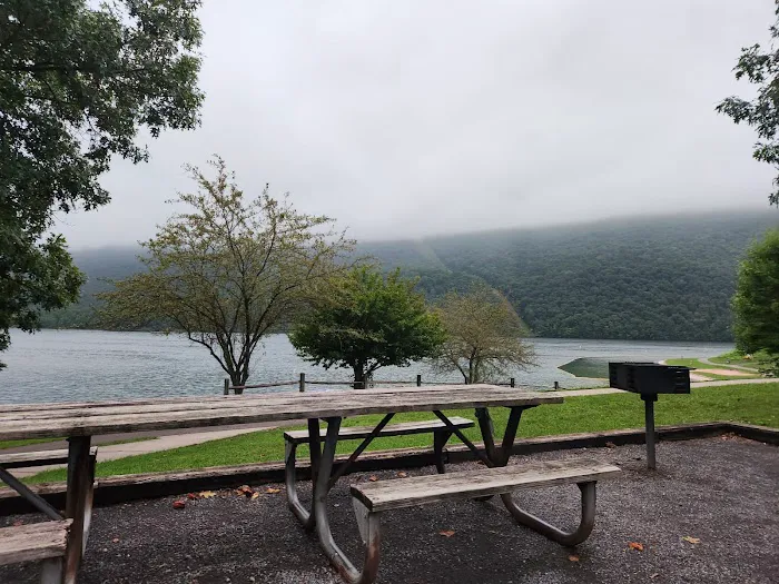 Seven Points Campground- Senoia Camp Loop Picture 5