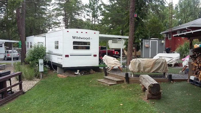 Happy Trails Campground Picture 6