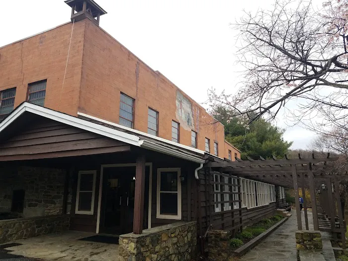 Summit Lake Camp Picture 6