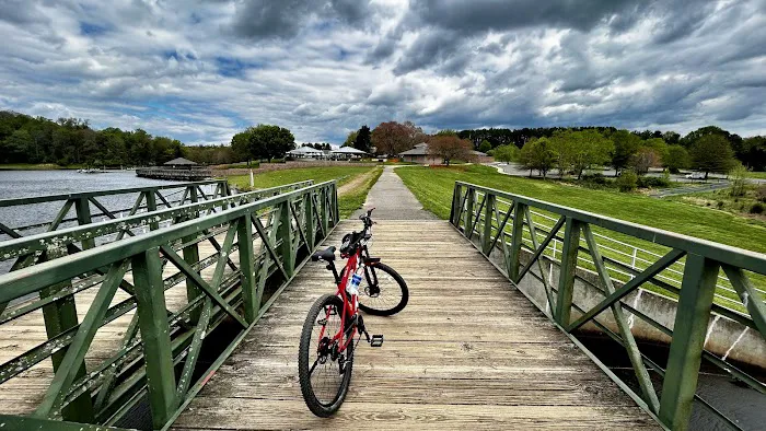 Lake Fairfax Park Campground Picture 5