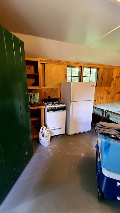 Angle Cabins Picture 2