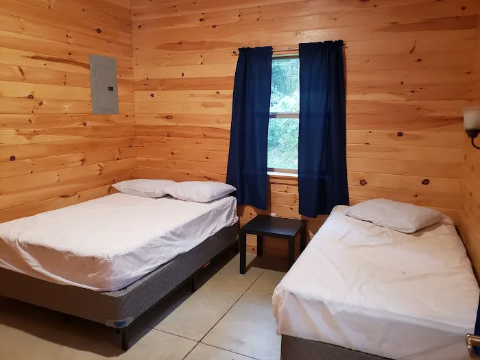 Cain Hollow Cabins Picture 2