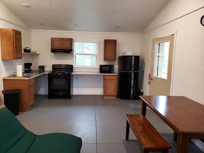 Cain Hollow Cabins Picture 1