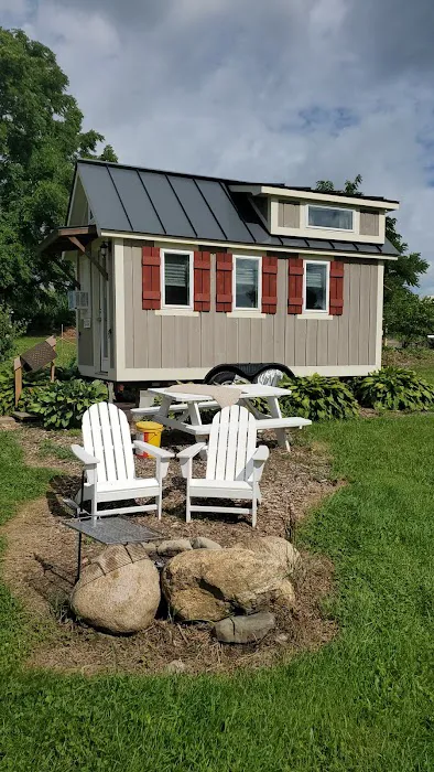 New England Tiny Farmhouse @ Silverlaken Estate Picture 1