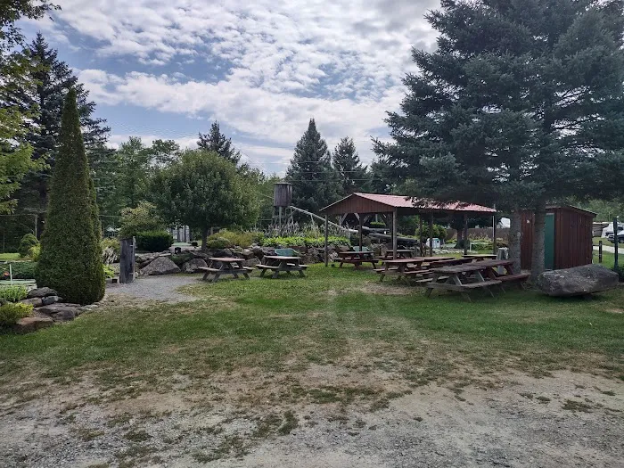 Twin River Campground & Cottages Picture 10