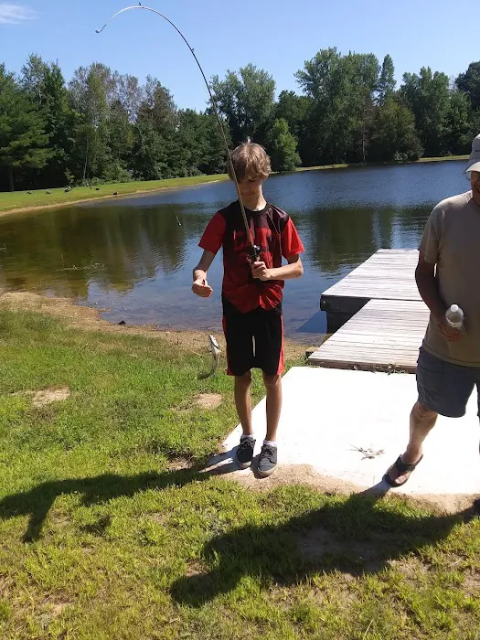 Twin Ponds Resort Campsite Picture 10