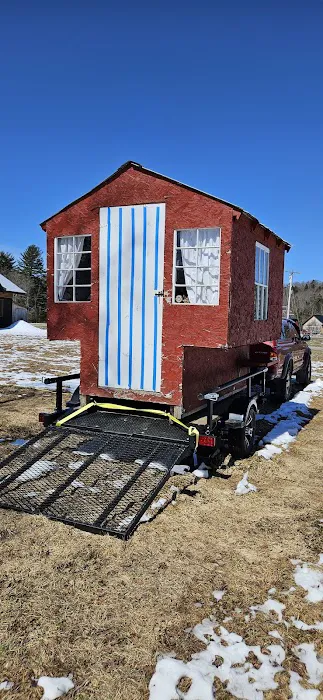 Stowe Tiny Cabin Camper Picture 1
