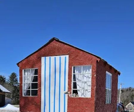 Stowe Tiny Cabin Camper