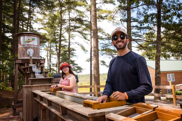 Yogi Bear's Jellystone Park Camp-Resort: Cranberry Acres in Carver, MA Picture 4