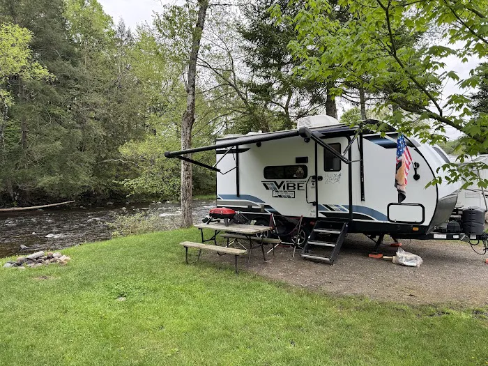 Moose River Campground Picture 2