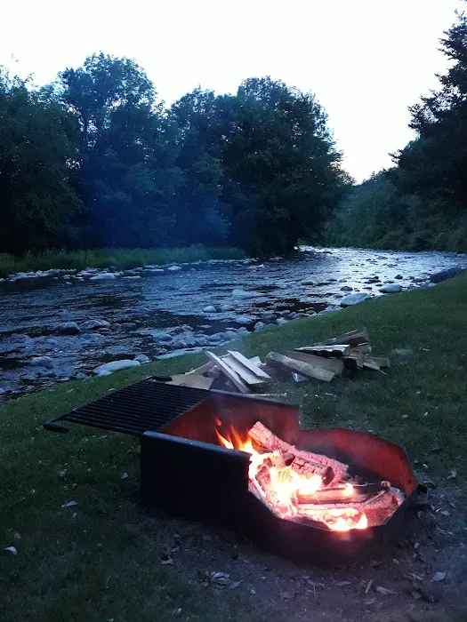 Moose River Campground Picture 9