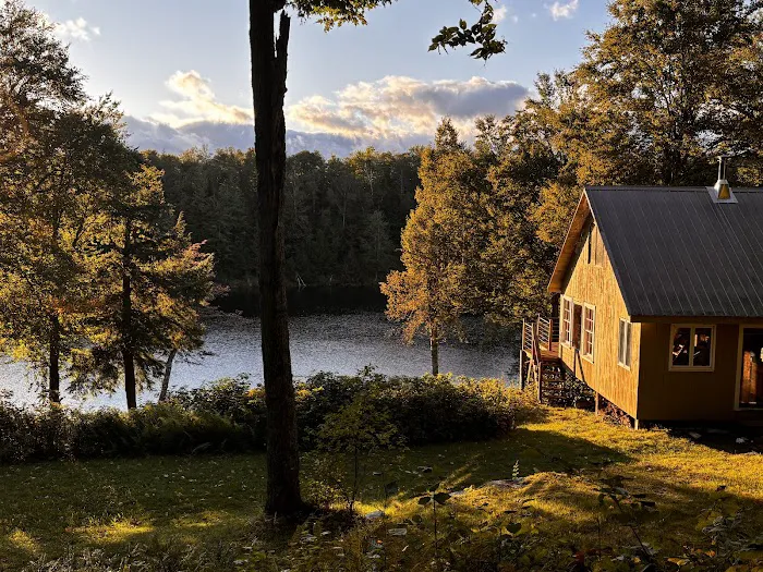 Cabin Private Mountain Pond Cabin Picture 7
