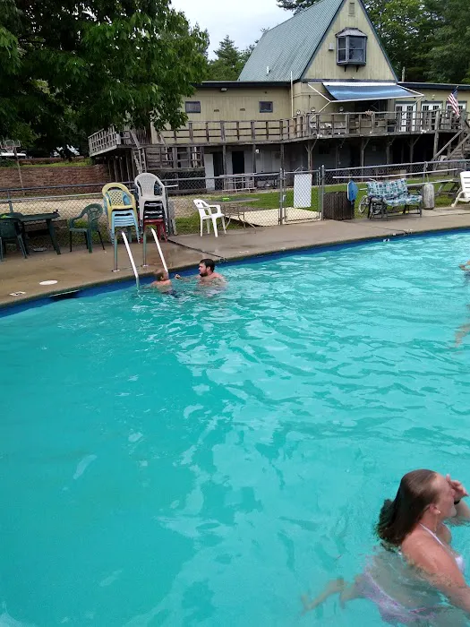 Bear's Pine Woods Campground & Resort Picture 2