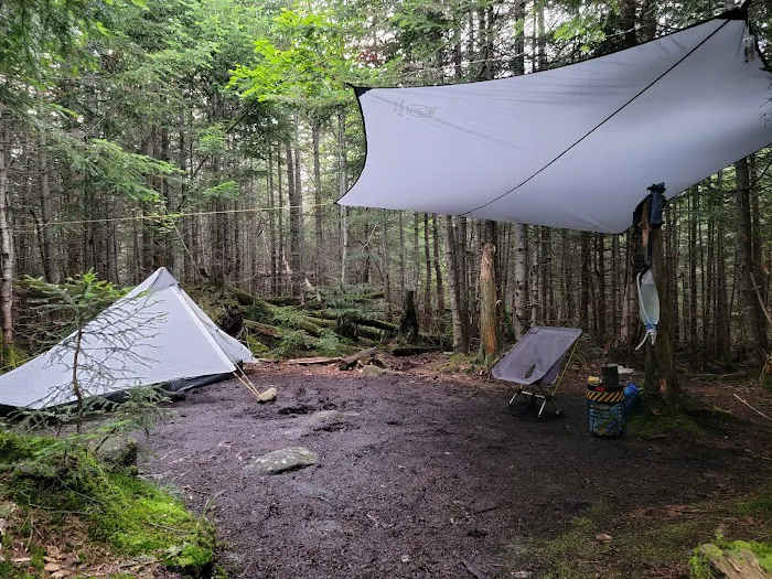 Uphill Leanto Picture 10