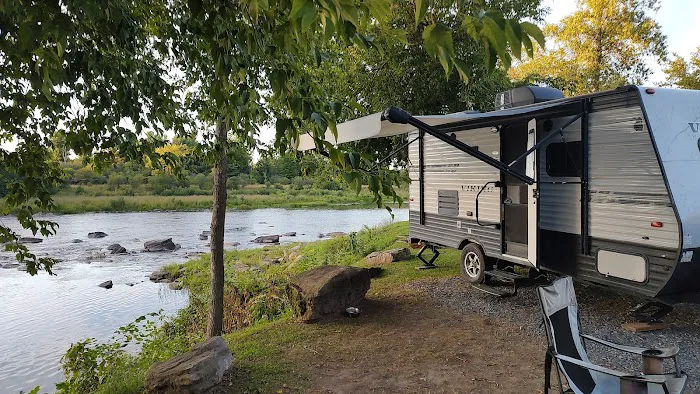 Jelly Beans Riverside Campground Picture 4