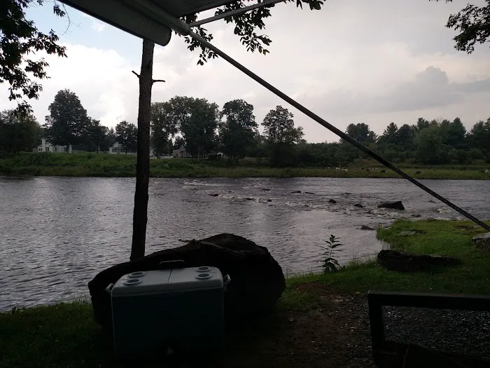 Jelly Beans Riverside Campground Picture 7