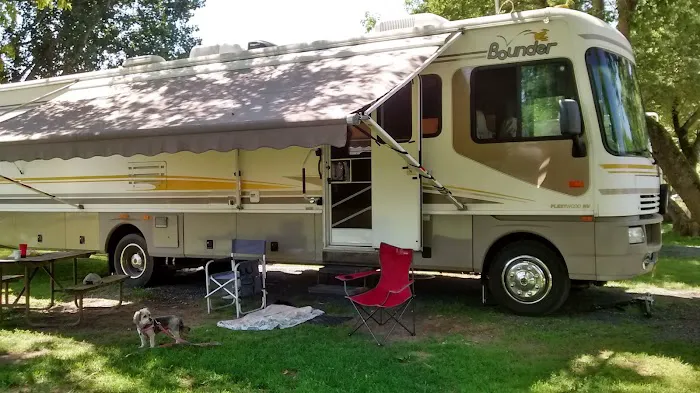 Jelly Beans Riverside Campground Picture 2