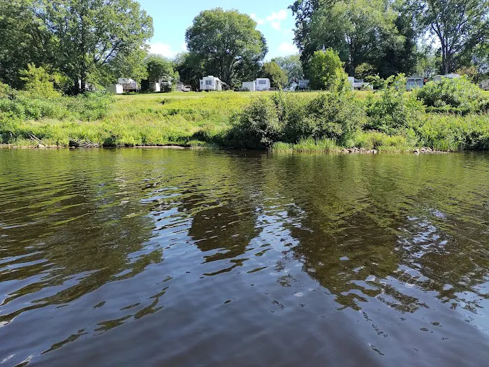 Hillside Motel & Campground Picture 2