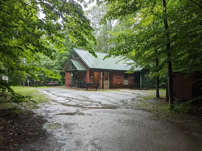 Meacham Lake Campground Picture 10