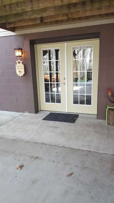 Rooster Retreat Vacation Rental Picture 5