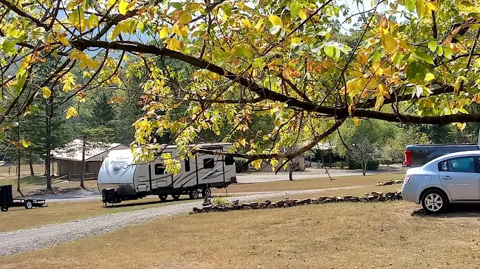 Saunderosa Park Inc Picture 4