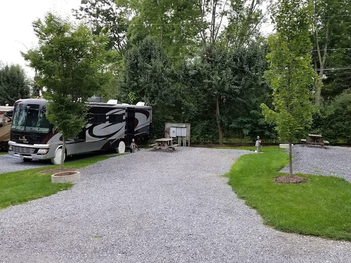 Wright's Orchard Station Picture 10