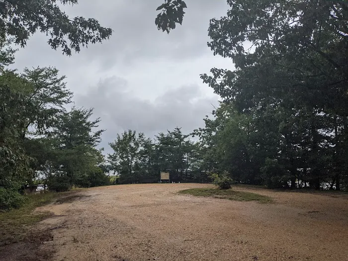 Paradise Grove Campground Picture 2