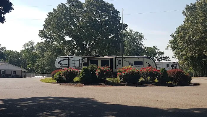 Take It Easy Campground Picture 8