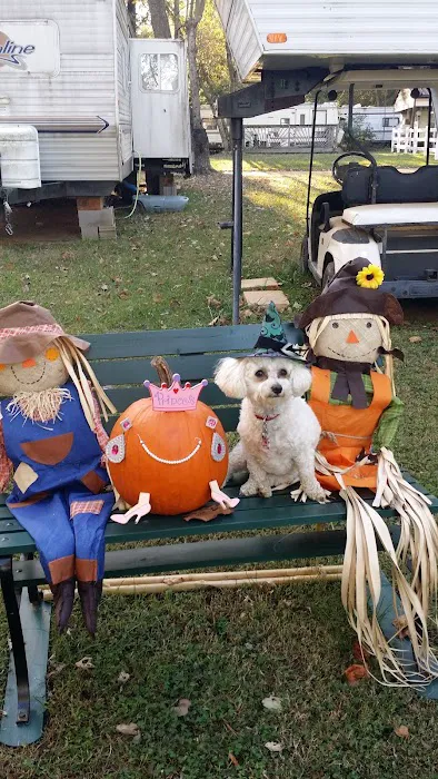 Four Winds Campgrounds Picture 8