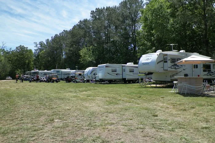 Dennis Point Marina & Campground Picture 9