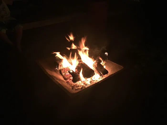 CampMD Vacation Cottages Picture 7