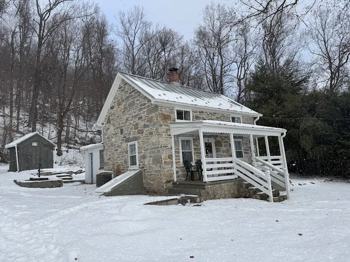 Crampton Gap Cabin PATC Picture 7