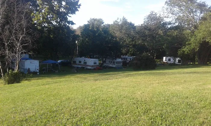 Riverview Camp Ground & Marina Picture 7