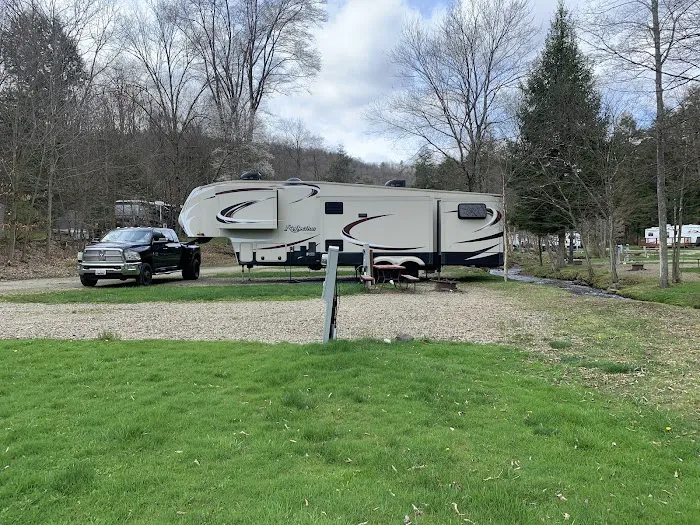 Whispering Winds Campground and Cabins Picture 9