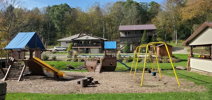 Whispering Winds Campground and Cabins Picture 7