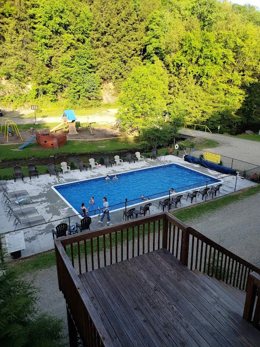 Whispering Winds Campground and Cabins Picture 1