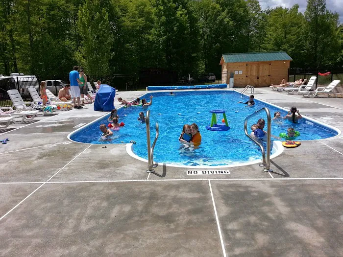 Forest Ridge Cabins and Campgrounds Picture 6